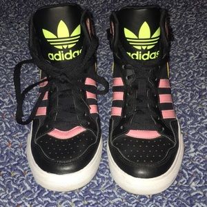 Adidas extaball hightop sneakers black pink&yellow